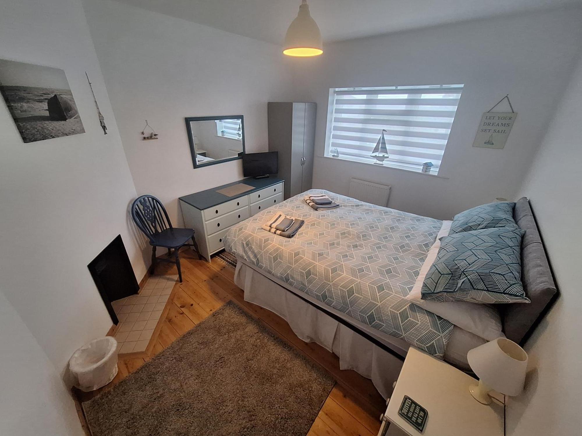 By The Sea, Home From Home Sleeps 6 Milford on Sea Kültér fotó