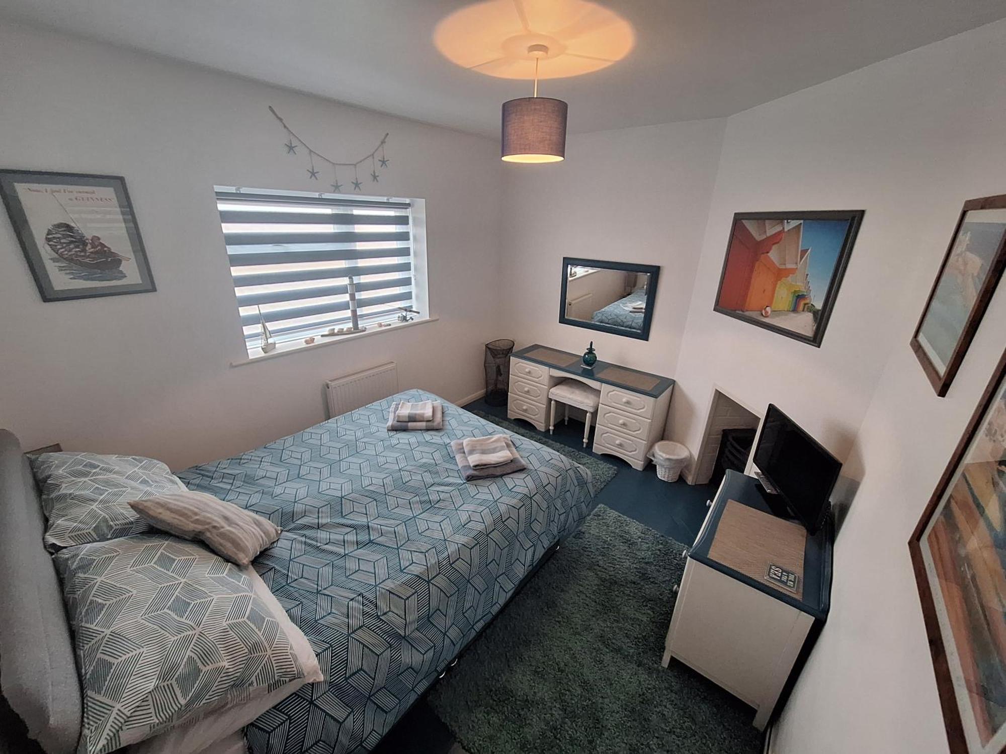 By The Sea, Home From Home Sleeps 6 Milford on Sea Kültér fotó