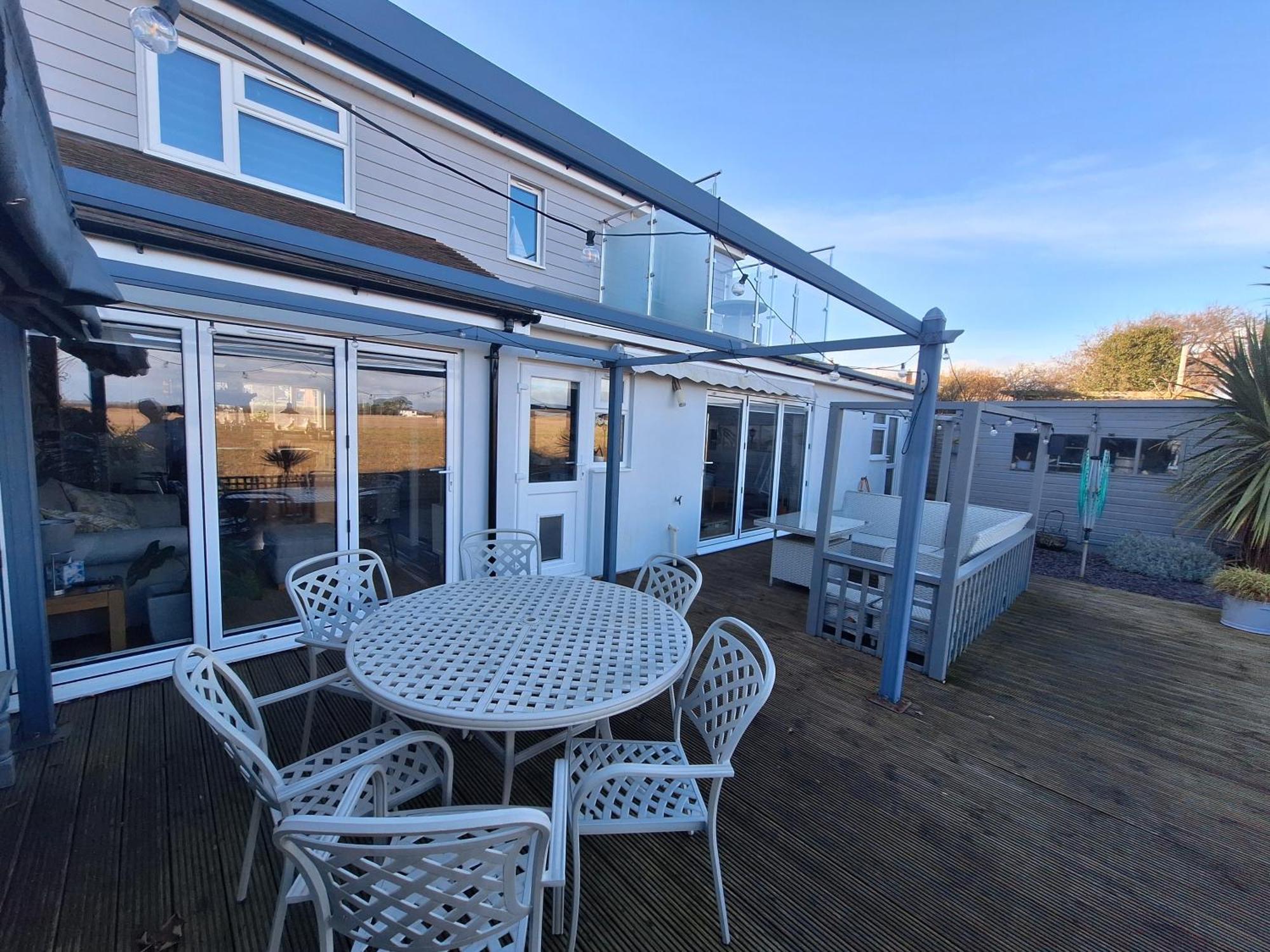 By The Sea, Home From Home Sleeps 6 Milford on Sea Kültér fotó
